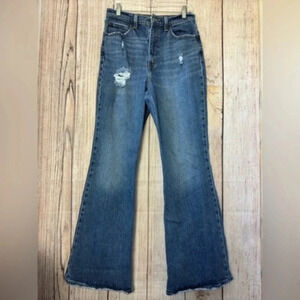 Levis Womens 70s Flare Legs distressed jeans size 28